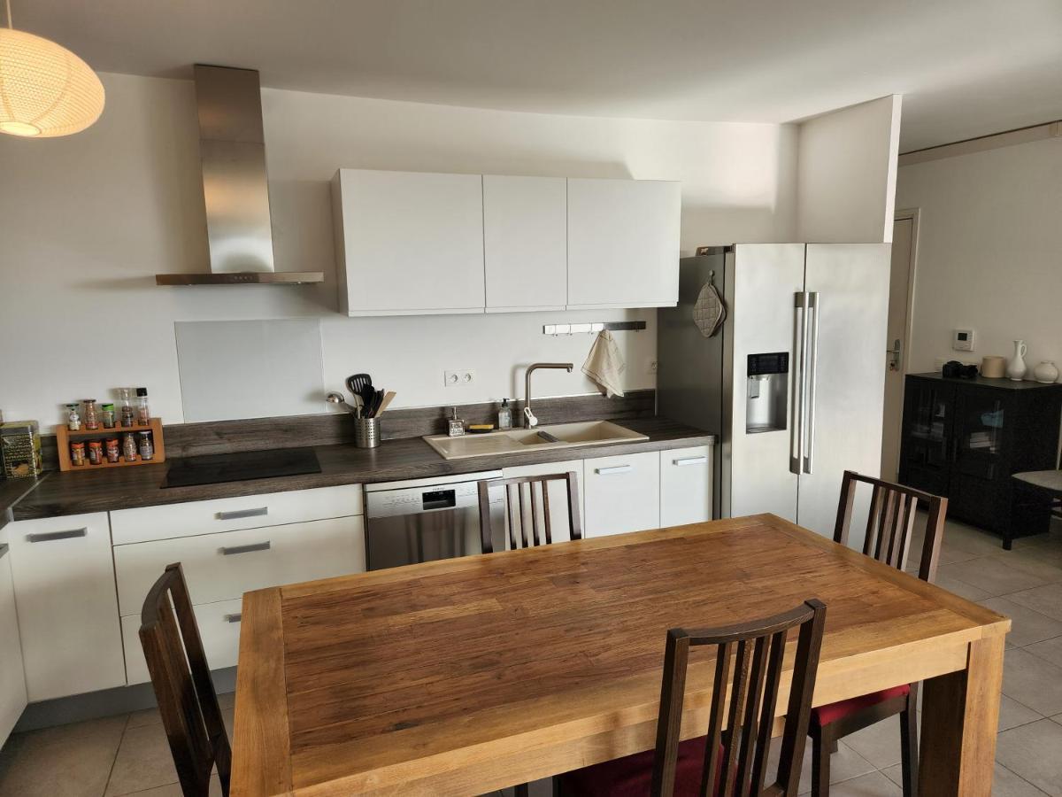 Bel Avec Terrasse Et Clim Apartment *